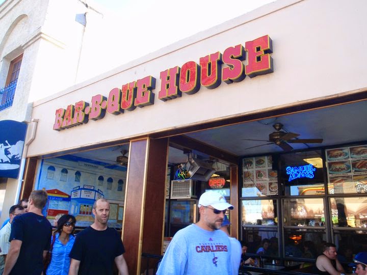 BBQ House Bar & Grill