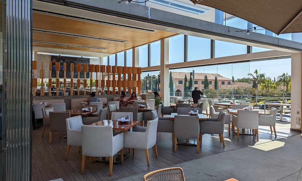 THE LOT Liberty Station – Restaurant